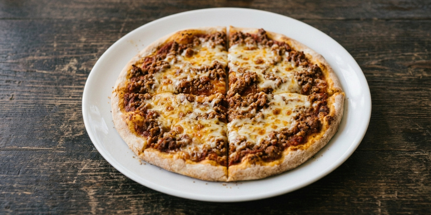 Bolognese Pizza